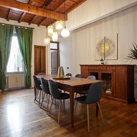 Best Location W/ Breathtaking Views Chic Palace Florence Ngoại thất bức ảnh
